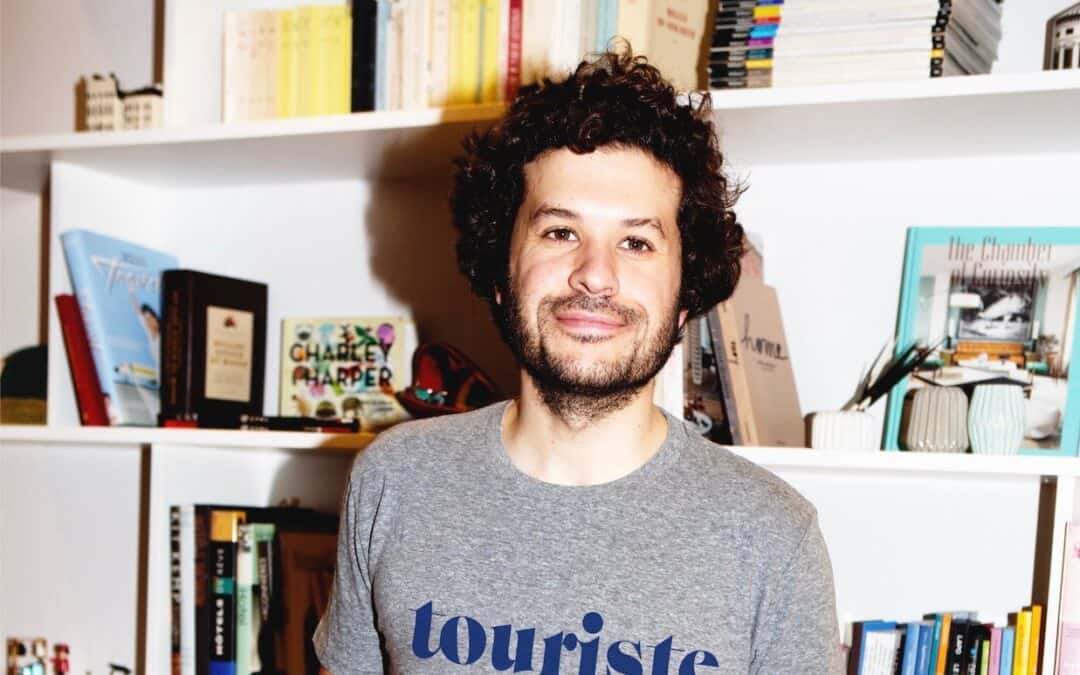 Adrien Gloaguen, Touriste